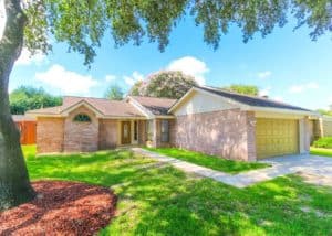 Image of a home for sale used at blog post https://sharpstownrealty.com/wp-admin/post.php?post=1605&action=edit